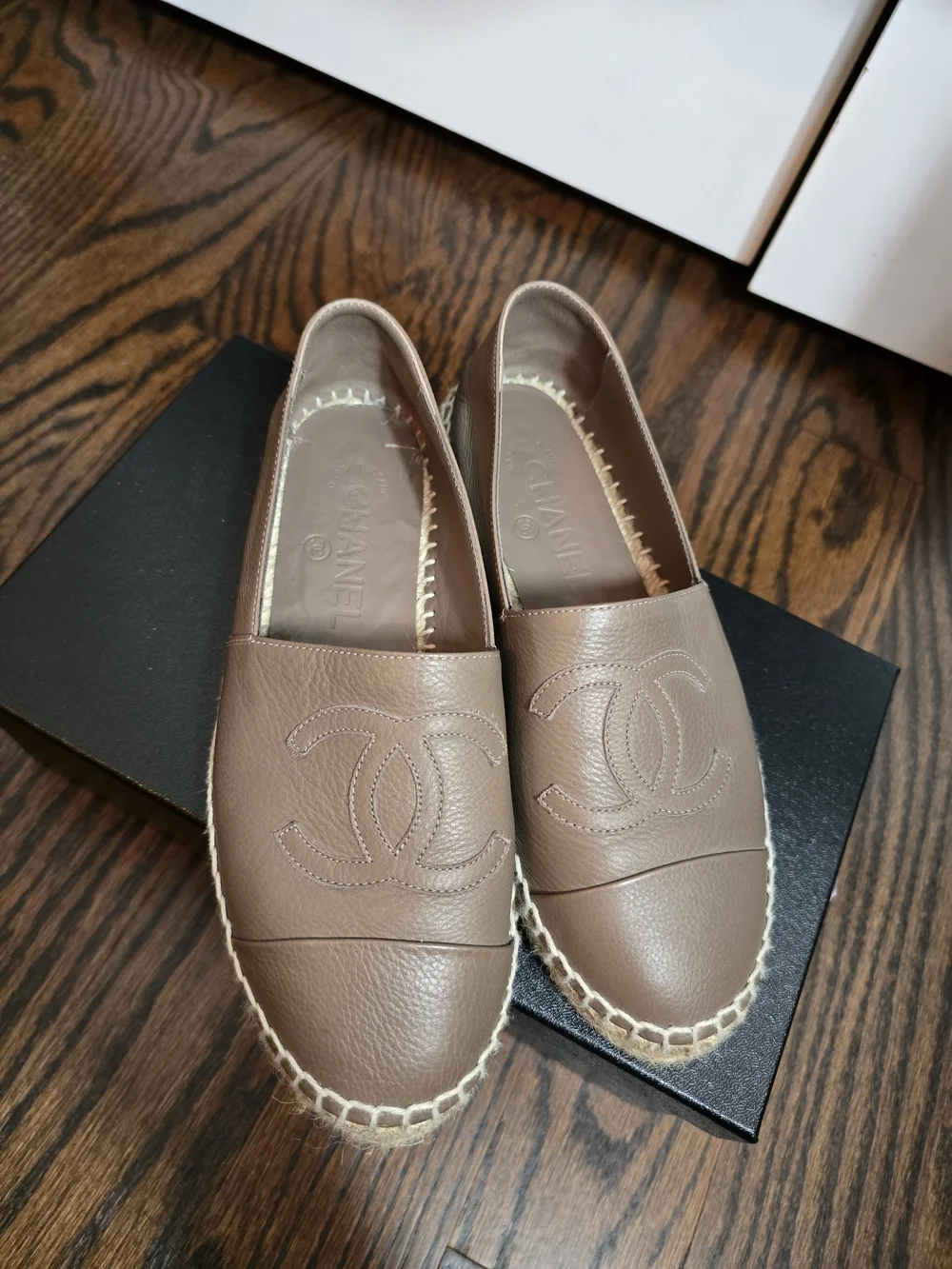 Chanel Women's Brown Nude Neutral Leather Espadrilles Sz 36